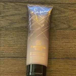 Australian gold infamous tanning bronzer lotion